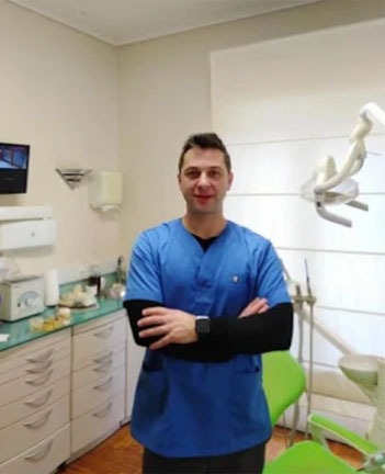 Μπελόκας Κωνσταντίνος - Οδοντίατρος